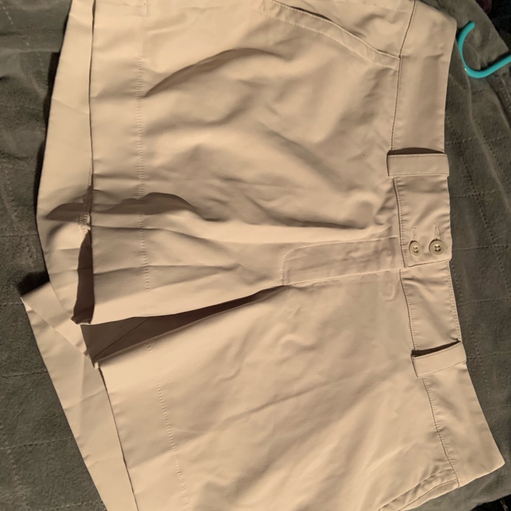 Tan Nike golf shorts